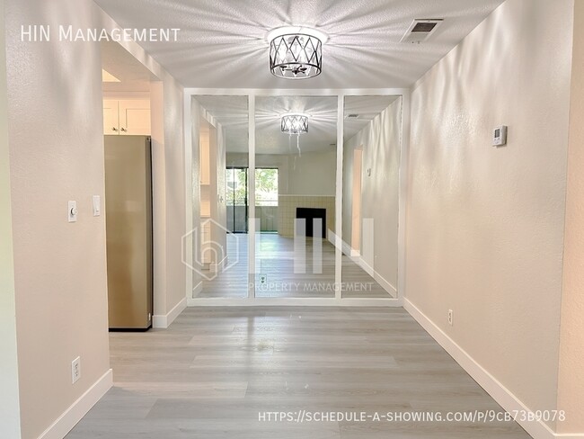 Building Photo - 1659 Braddock Ct