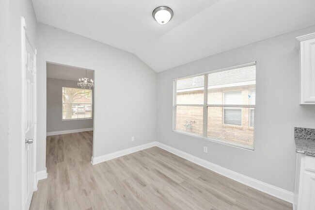 Building Photo - 19618 Beachy Ct