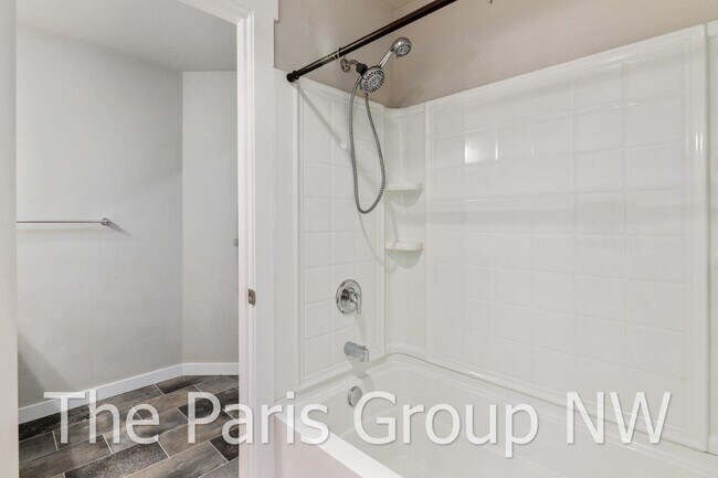 Building Photo - 2122 83rd Ave E