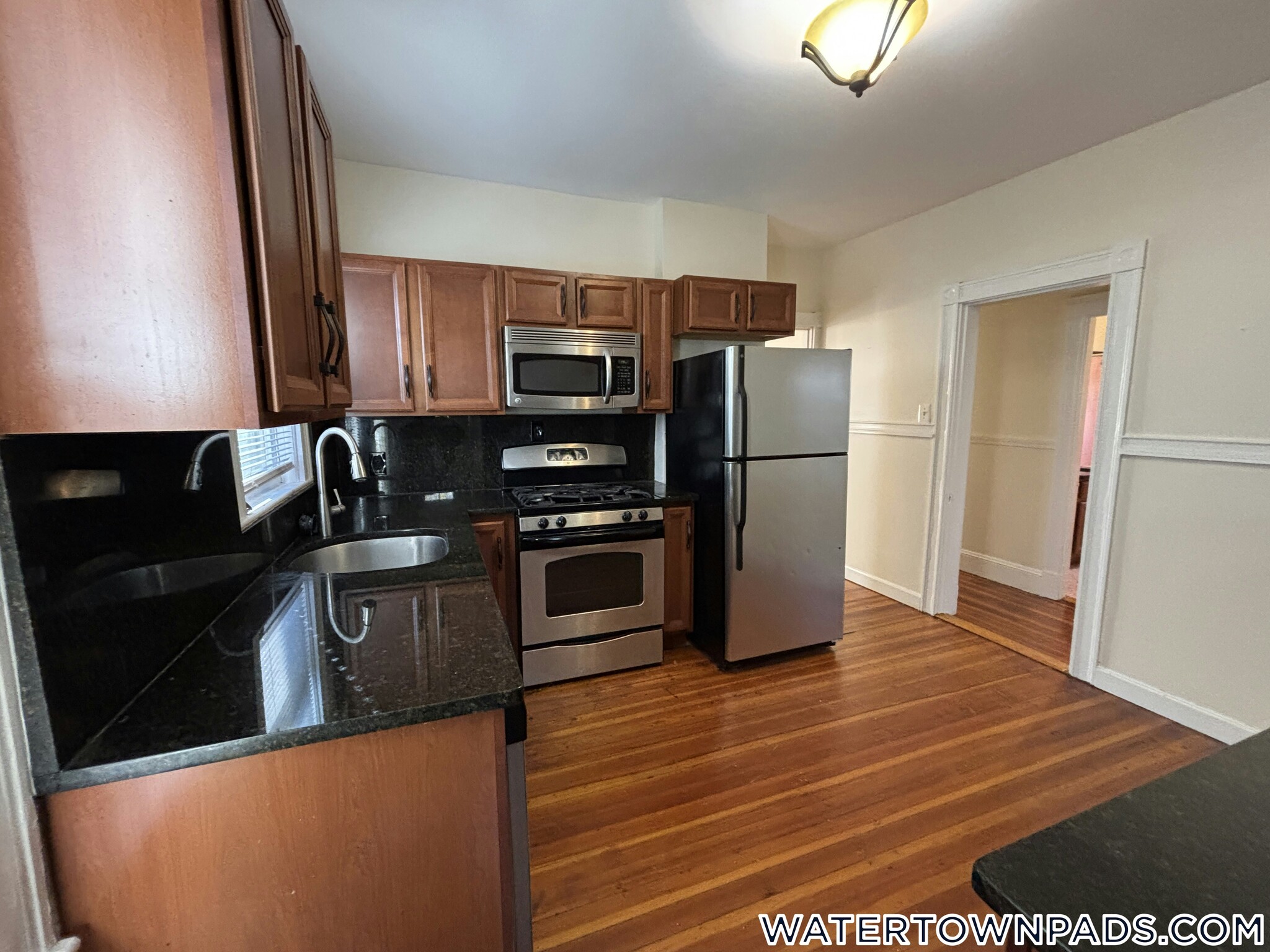 Building Photo - 11 Fairfield St