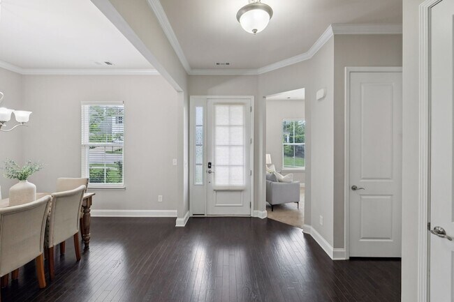 Building Photo - 1719 Biscayne Dr