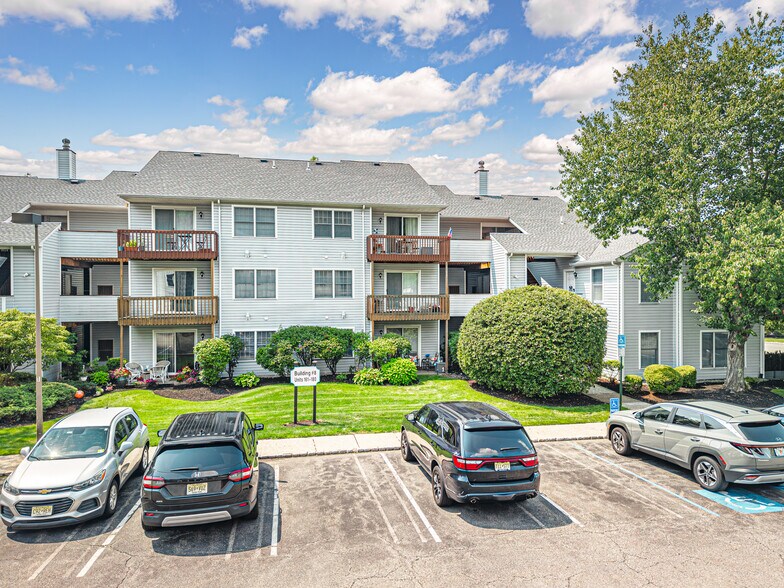 Building Photo - 177 Stonyridge Dr