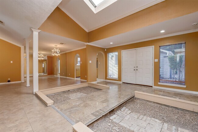 Building Photo - 6030 Gallant Forest Dr