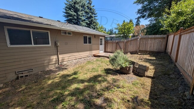 Building Photo - Single-story Duplex in Sherwood