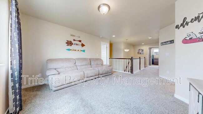 Building Photo - 1472 Moraine Valley Dr