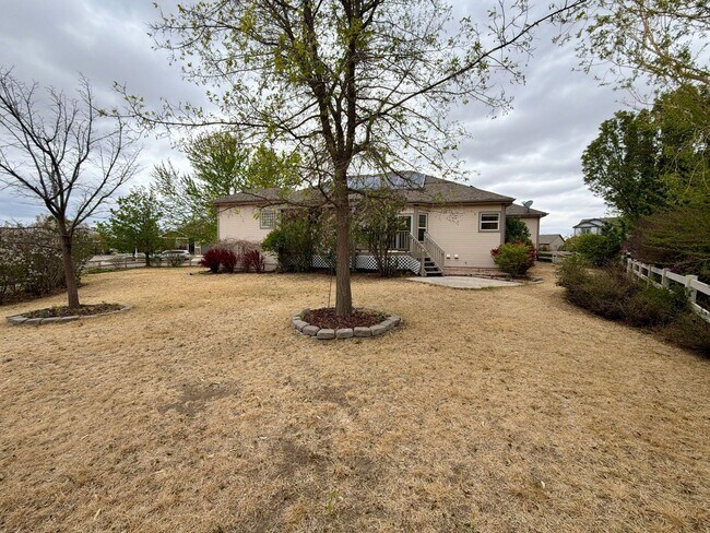 Building Photo - 625 Red Tail Dr