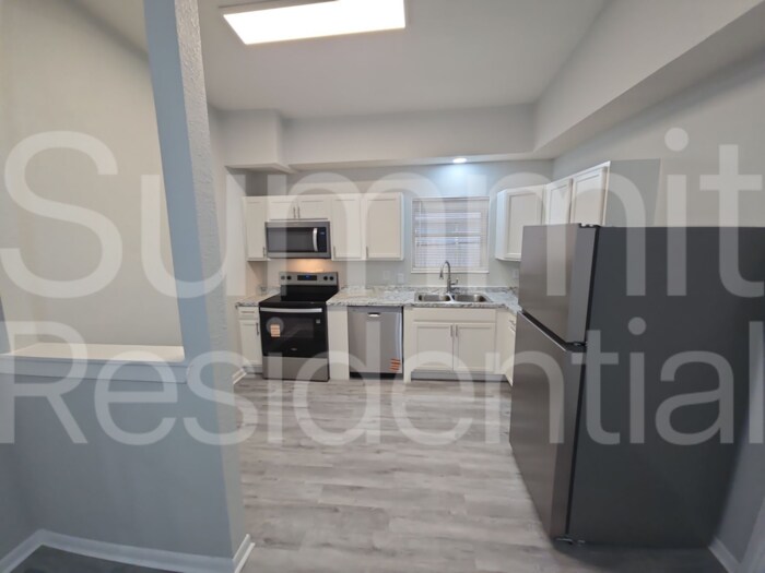 Building Photo - 6813 Hazen St