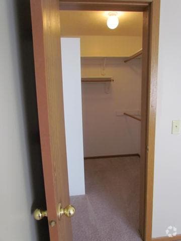 Closet - Southwinds Apartments