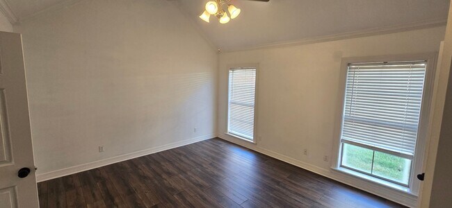 Building Photo - 1004 Creole Dr