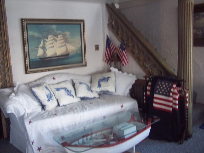 Building Photo - 28 Virginia St