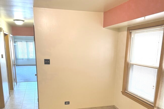 Building Photo - 7121 W Foster Pl