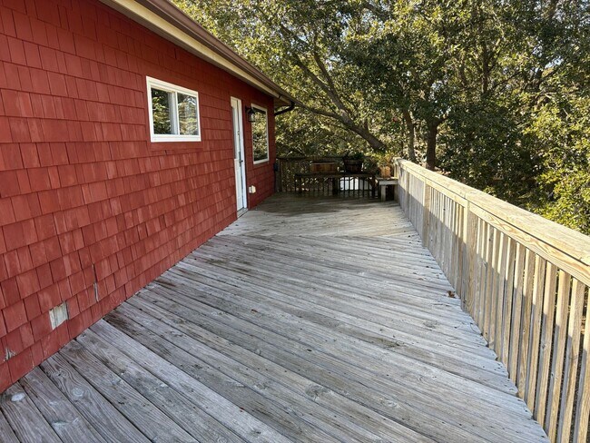 Building Photo - 2 Bedroom 2 Bath Home in Kill Devil Hills