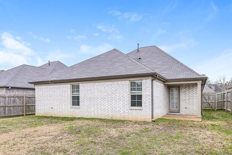 Building Photo - 9440 Darren Cir S