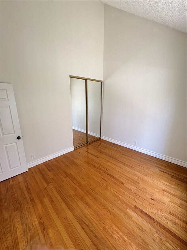 Building Photo - 3566 Windspun Dr