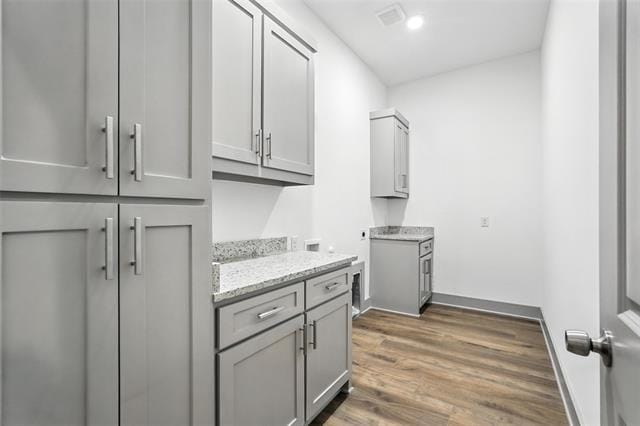 Building Photo - 716 Oak Creek Dr