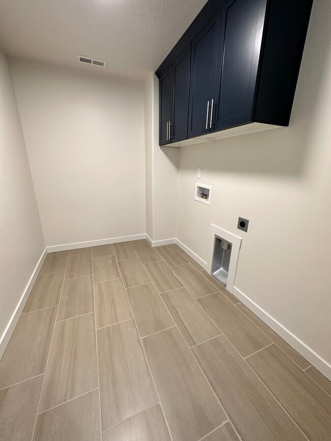 Building Photo - 10469 W Royal Fern Ct