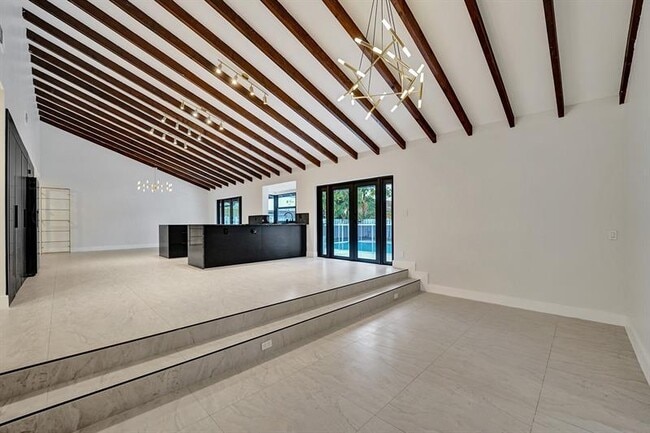 Building Photo - 3501 N Park Rd