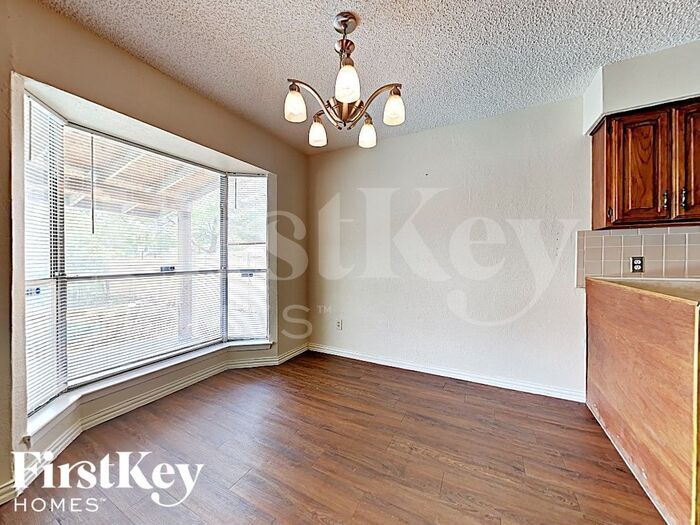Building Photo - 3505 Glenda Dr