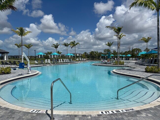 Building Photo - Opal Sand Dr Unit 102 Terrace Condo-Wellen Park G&CC