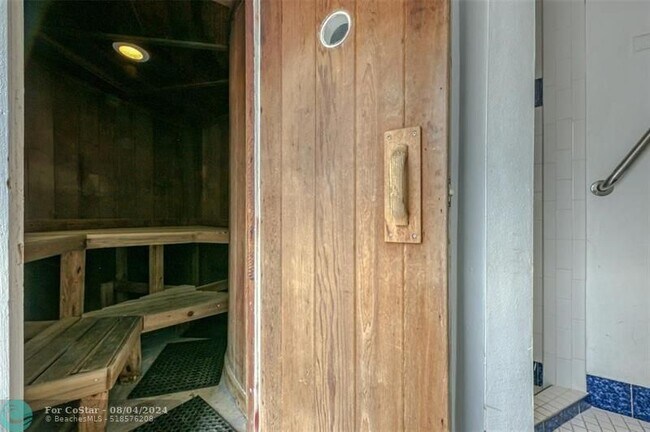 Building Photo - 1360 S Ocean Blvd