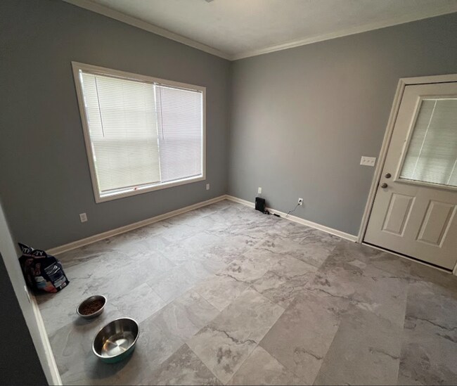 Building Photo - Convenient Starkville Home with 2-Car Garage