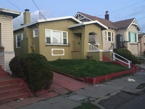 Building Photo - Wonderful2BR in Maxwell ParkHWF BackYard,10MinBikeRide2BART-5440