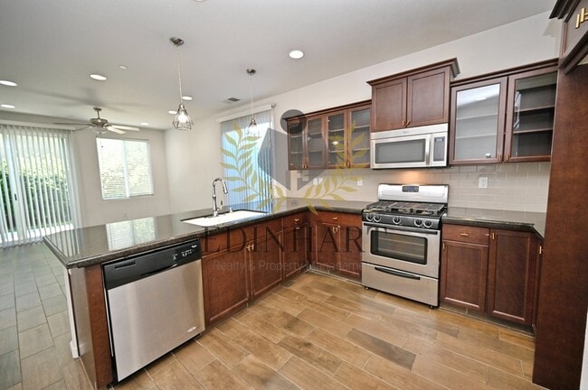 Building Photo - 3238 Lahar Ln