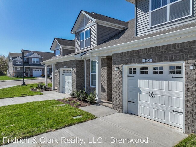Building Photo - 3 br, 2.5 bath House - 728 Mickelson Way