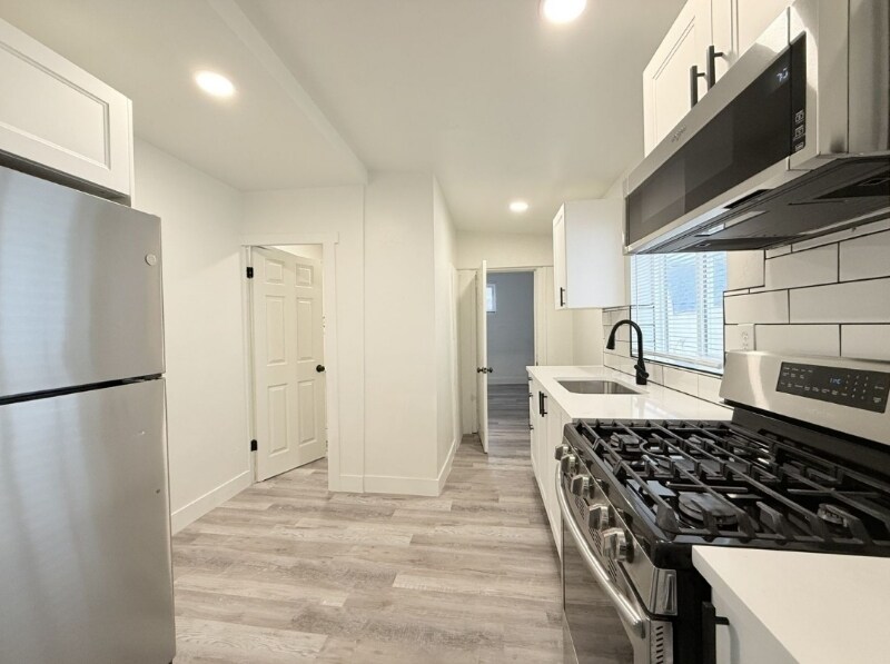 Building Photo - 614 E 600 S