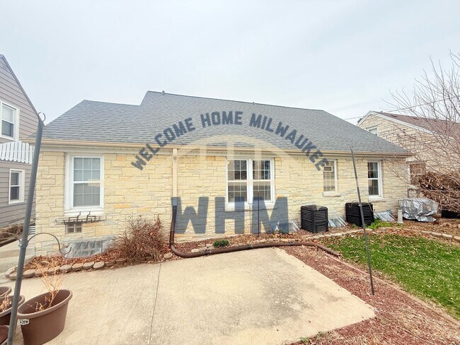 Building Photo - 3934 S 3rd St