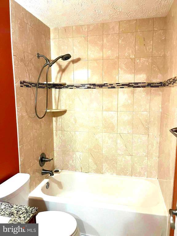 Building Photo - 3280 Halcyon Ct