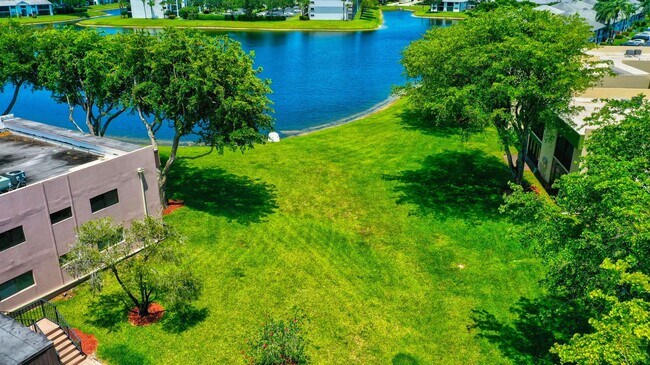 Building Photo - 15109 Ashland Dr