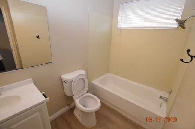 Building Photo - 5267 Del Gado Dr