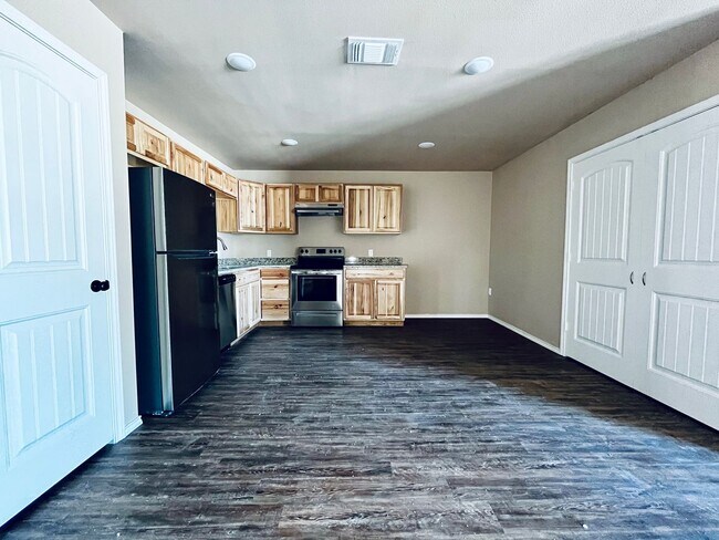 Building Photo - Brand New 3/2/1 In North Lubbock