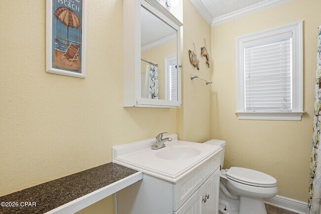 Building Photo - 5012 Gulf Dr