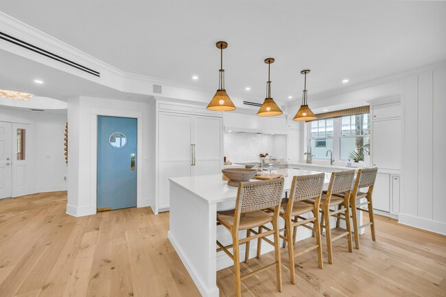 Building Photo - 807 Harborshore Dr