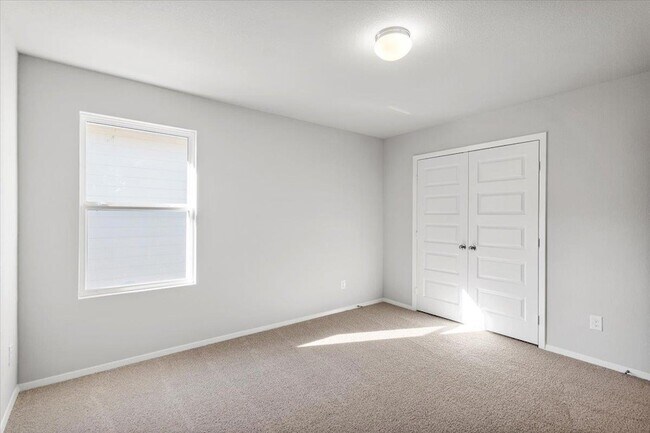 Building Photo - 2711 Totley Rd