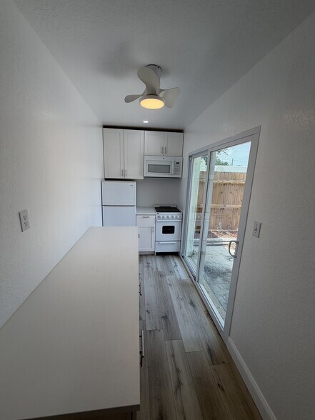 Building Photo - 1 Bed/1 Bath