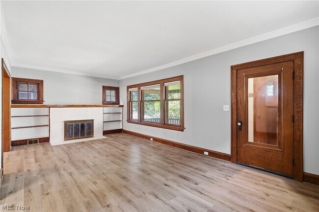 Building Photo - 1539 Elbur Ave