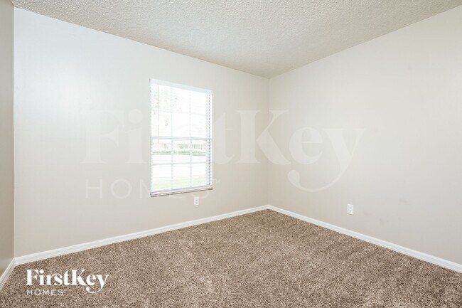 Building Photo - 6363 Brack St