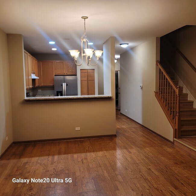 Building Photo - 961 Genesee Ct