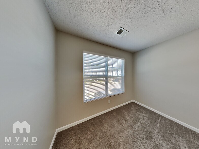 Building Photo - 2233 Bigwood Trail