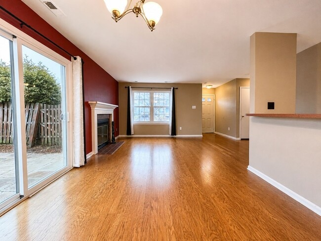 Building Photo - 46 Bark Hollow Ln