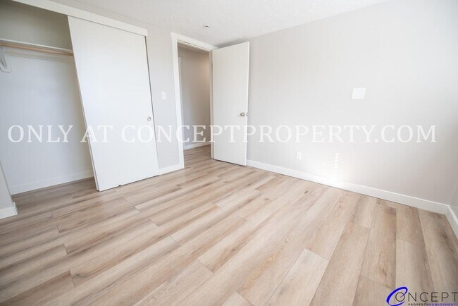 Building Photo - 3733 S 5080 W