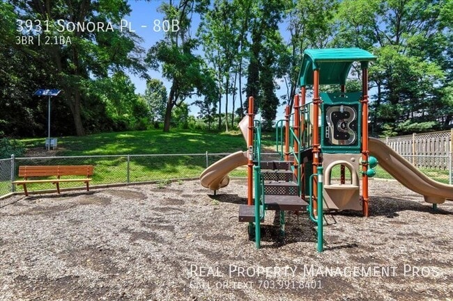 Building Photo - 3931 Sonora Pl