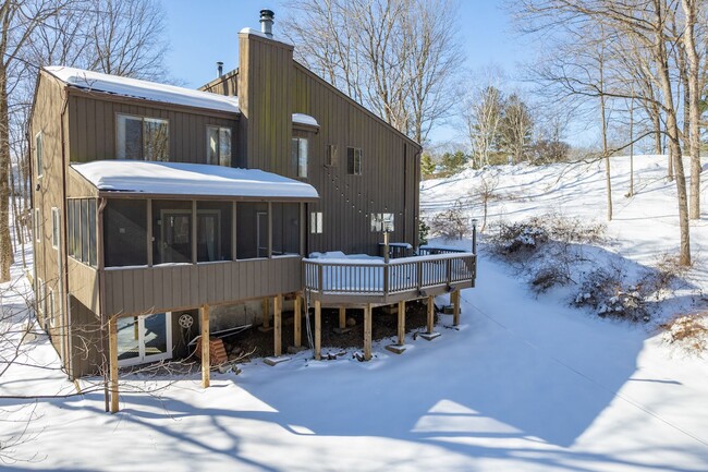 Building Photo - 4-bedroom 2.5-bath home in Cortlandt Manor