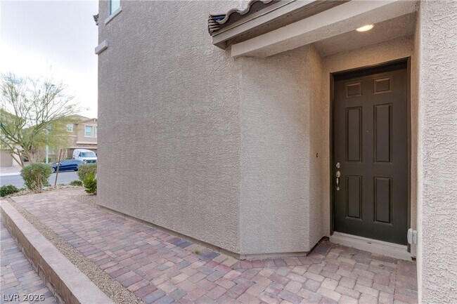 Building Photo - 10106 W Meranto Ave