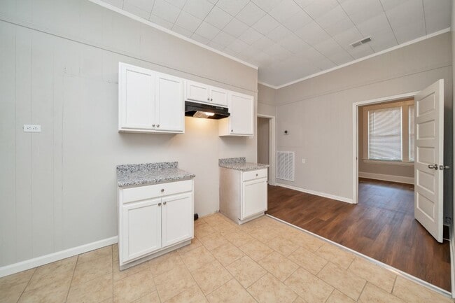 Building Photo - Renovated 3-Bedroom Home in Tuscaloosa – D...