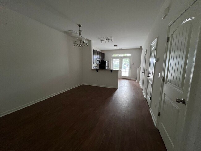 Building Photo - 202 Jordan Ln