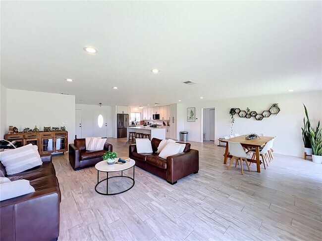 Building Photo - 5501 Memorial Dr